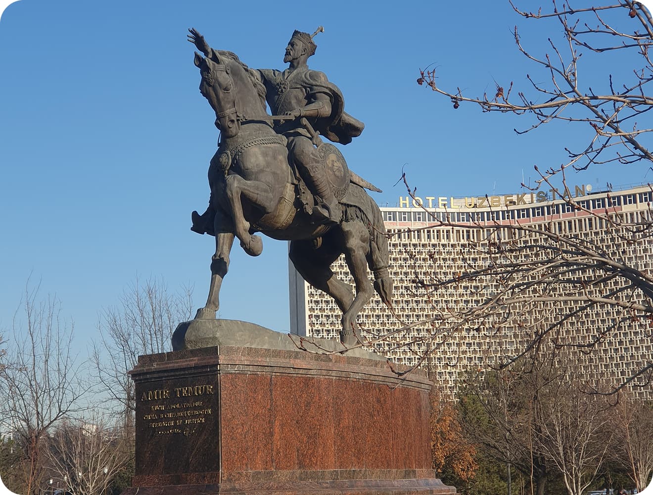 Памятник Амиру Темуру на коне, Ташкент